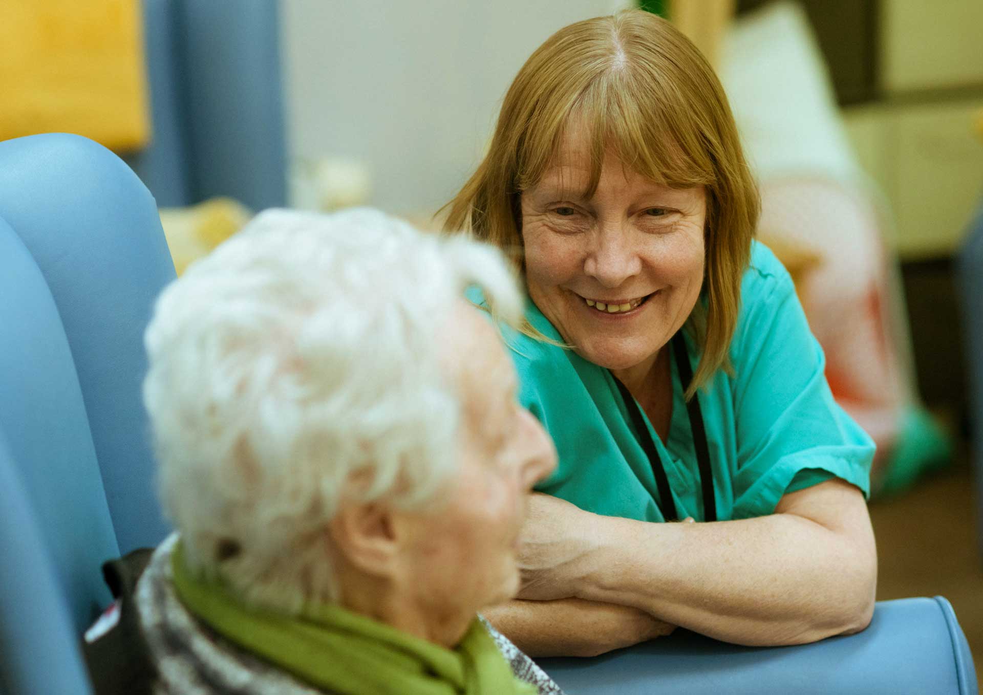 Comfortable living room in a warm, home-like assisted living facility in Minnesota